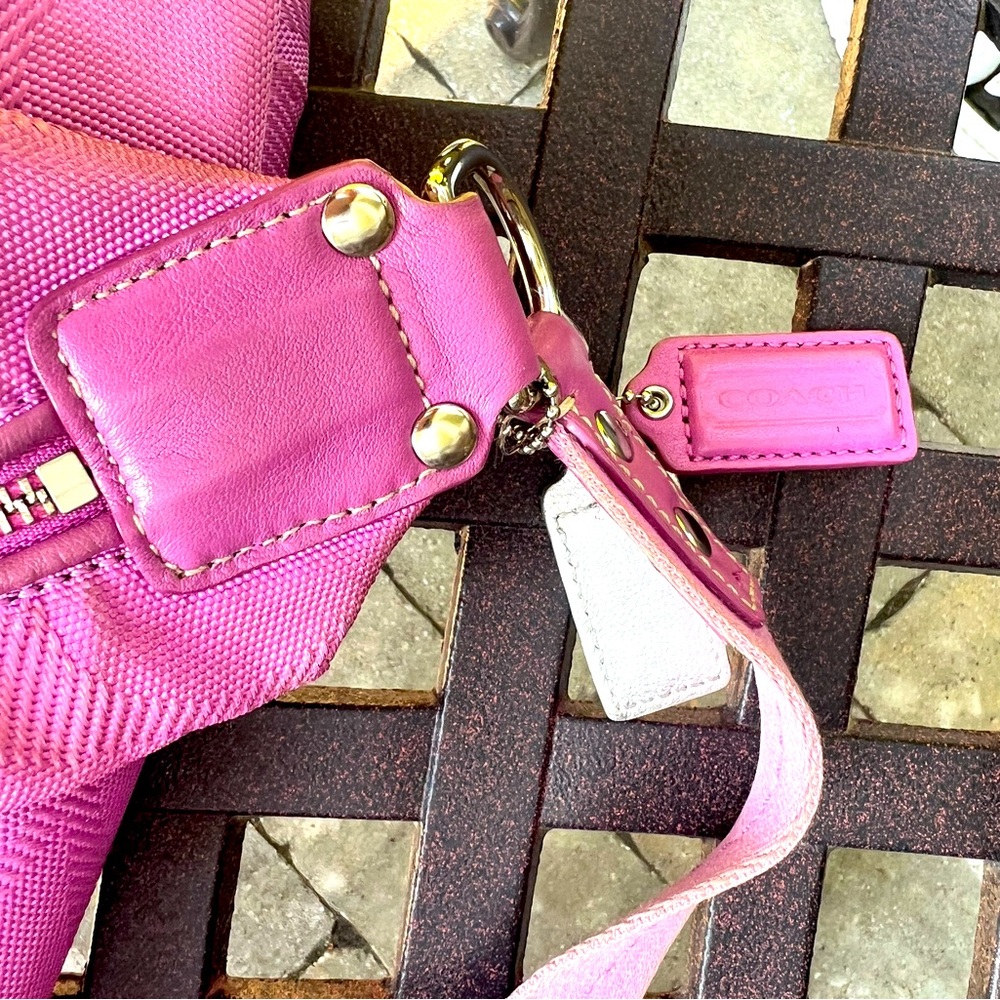 Beautiful summer Coach bag / used - Picture 5 of 9